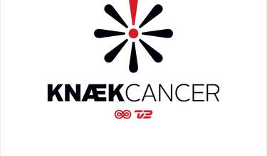 Vi støtter op om kampen mod cancer og donerer derfor 10.000 kr. til forskningen i kræft!
